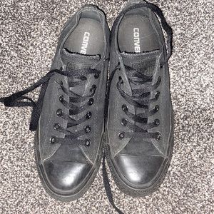 All black low top converse